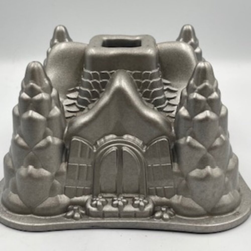 Nordic ware Castle‎ Bundt Pan Cast Aluminum Non Stick 10 Cup Made USA